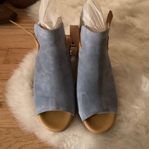 New Kork-ease Blue Suede Summer Heels, Size 8
